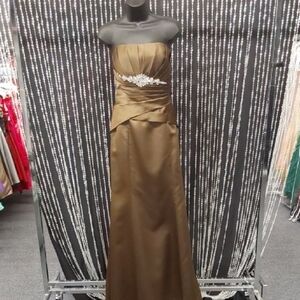 Chic Strapless Brown Gown with Embellished Waist